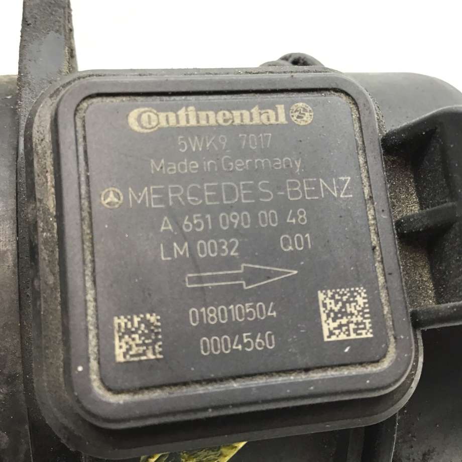 Luftmengde/luftmassemåler til Mercedes E-Klasse 2009-2013 (Fase 1) (W212) (W212) (MERCEDES|A 651 090 00 48|5WK9 7017|)