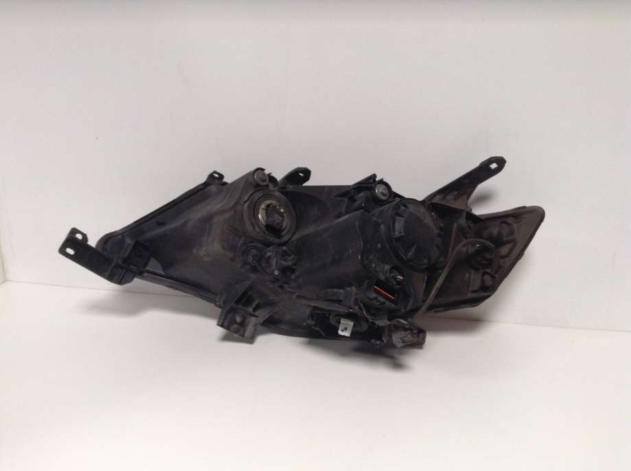 Frontlykt høyre xenon til Mitsubishi Outlander 2007-2010 (Type II, Fase 1)  (MITSUBISHI|8301A162|)