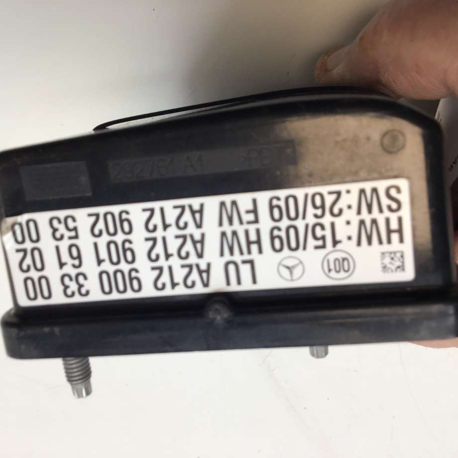 Sensor radar til Mercedes E-Klasse 2009-2013 (Fase 1) (W212) (W212) (MERCEDES|A 212 900 33 00|C1A-ARS3-A|A 212 901 61 02)