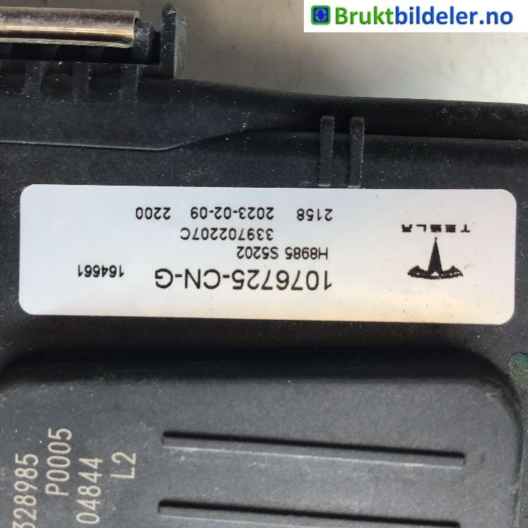 Viskermotor frontrute til Tesla Model 3 2018-2023 (Fase 1)  (TESLA|1076725-CN-G|3 397 022 07C|)