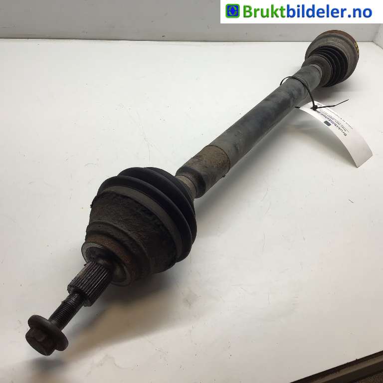 Drivaksel høyre foran til VW Golf V, Combi 2003-2008  (VOLKSWAGEN|1K0 407 272 PC|)