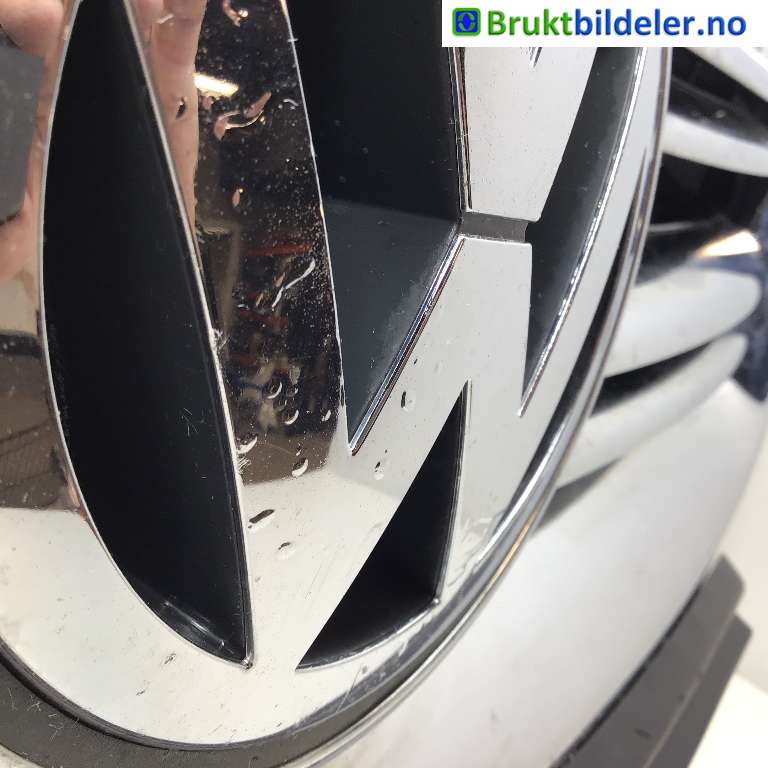 Grill til VW Golf V, Combi 2003-2008  (VOLKSWAGEN|1K5 853 653 A|)