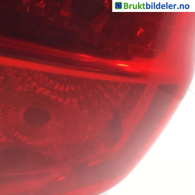 Baklykt høyre til VW Golf V, Combi 2003-2008  (VOLKSWAGEN|1K9 945 096|)