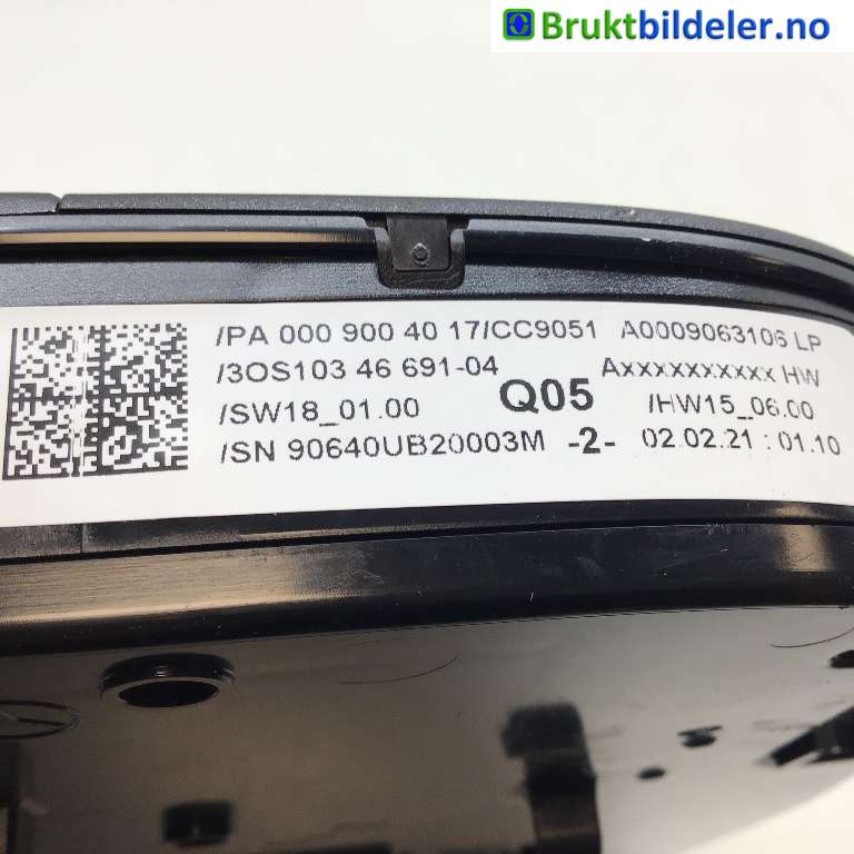 Tak konsoll til Mercedes EQC 2019-->>  (MERCEDES|A 000 900 40 17|30S103 46 691-04|)