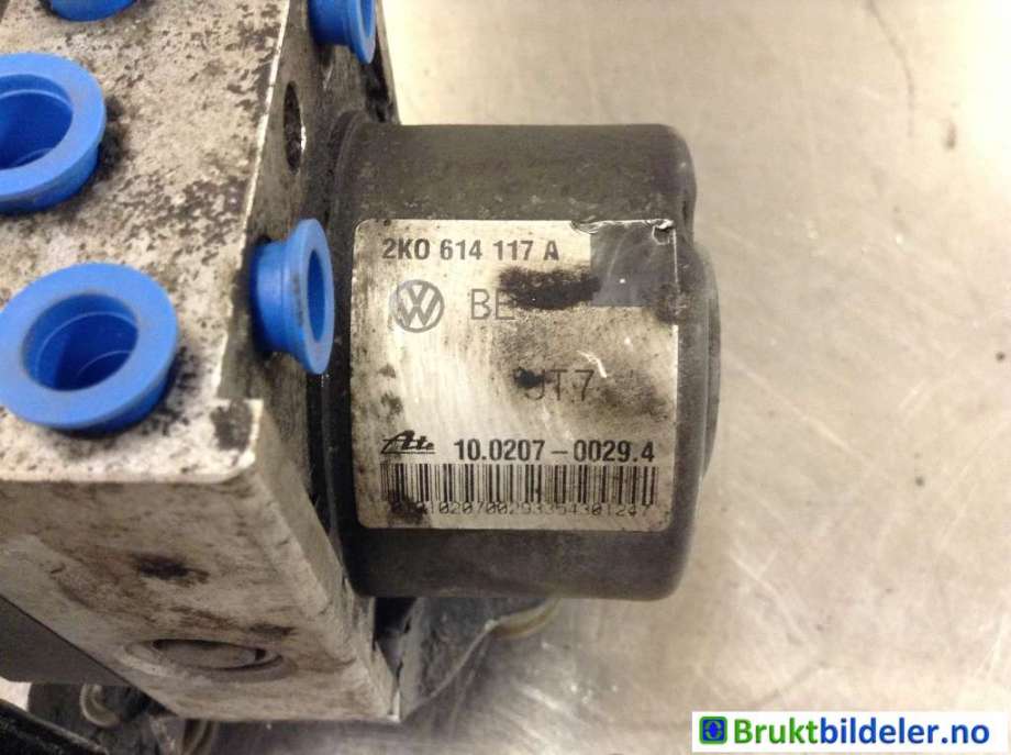 ABS sentral til VW Caddy 2004-2010 (Type III, Fase 1) (VOLKSWAGEN|2K0 614 117 A|10.0207-0029.4|2K0 907 379 A)
