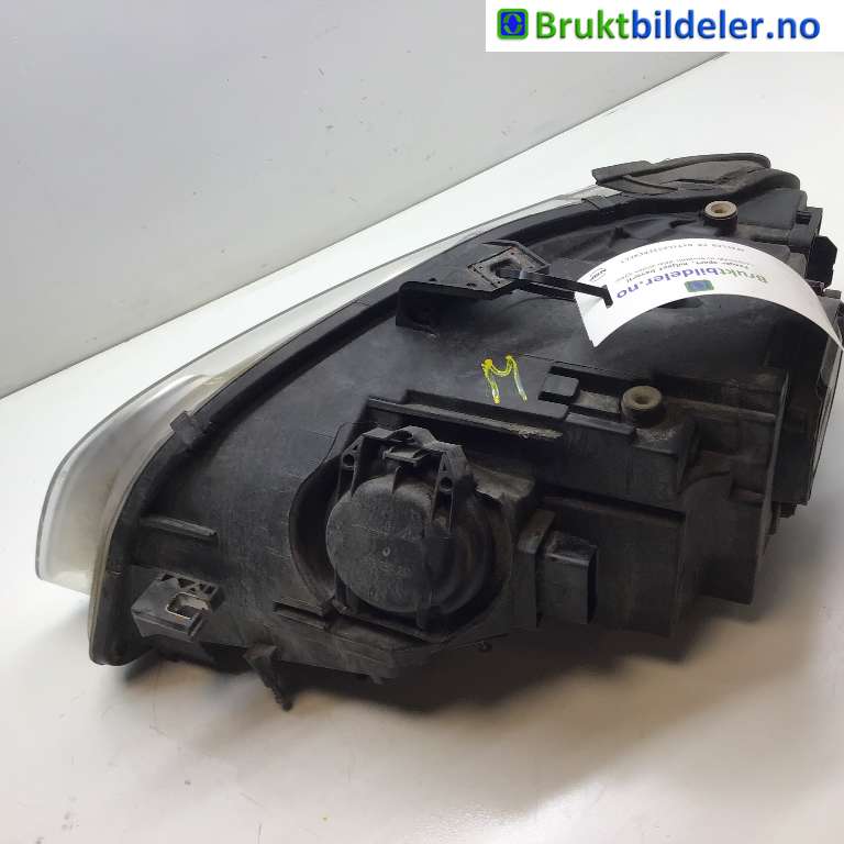 Frontlykt høyre xenon til Audi A4 2004-2008 (Type III) (B7) (B7) (AUDI|8E0 941 030 BM|)