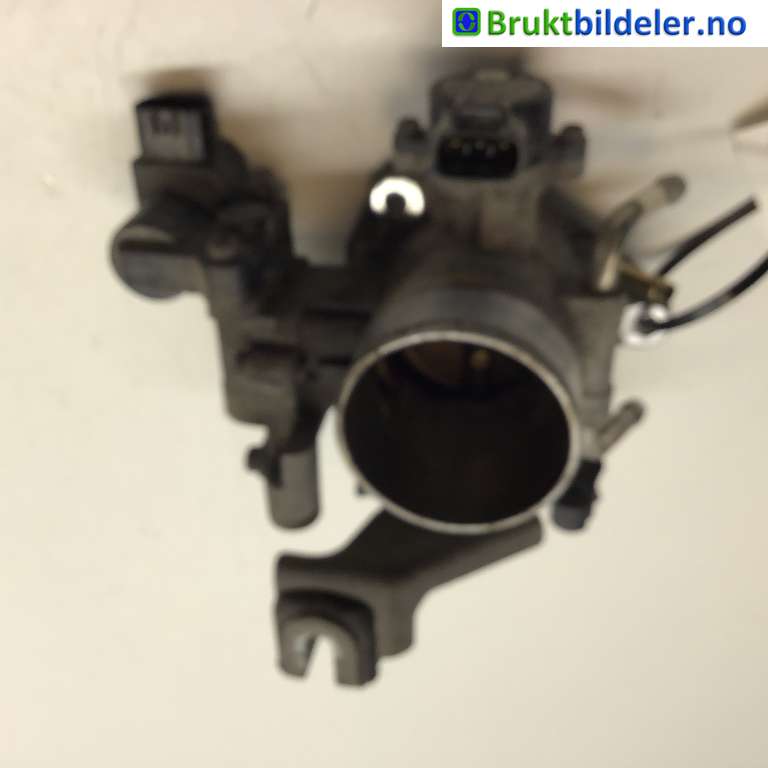 Spjeldhus til Toyota RAV4, 2000-2006 (Type II) (TOYOTA|22210-28040)