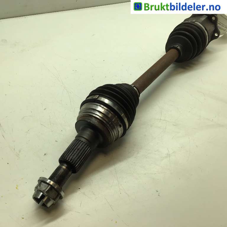 Drivaksel høyre foran til Porsche Panamera 2009-2017 (Type I) (970) (970) (PORSCHE|970 349 038 03|)