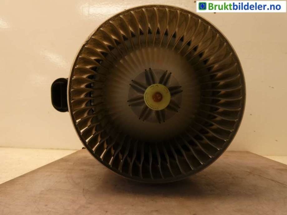 Varmeapparat motor til Toyota Verso 2009-2016 (Type III)  (TOYOTA|8710302150|AV272700-8103|)