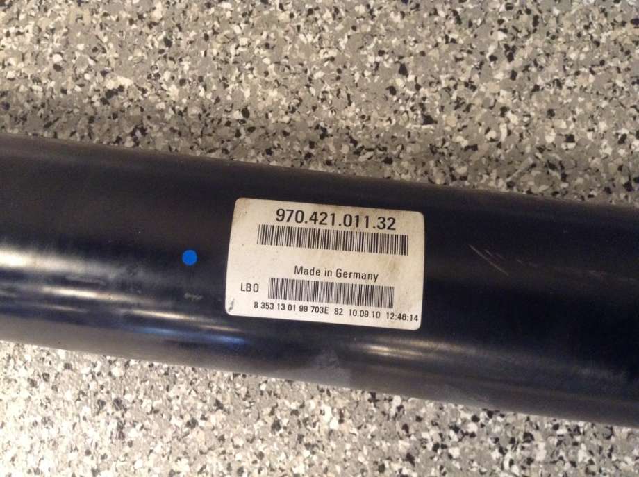 Mellomaksel til Porsche Panamera 2009-2017 (Type I) (970) (970) (PORSCHE|970 421 011 32||970 421 011 33)
