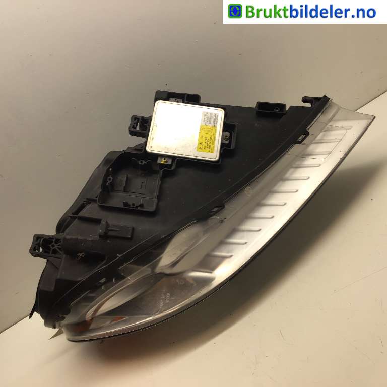 Frontlykt venstre xenon til Volvo V70 2007-2013 (Type III, Fase 1)  (VOLVO|31214347|633.31.000.01|)