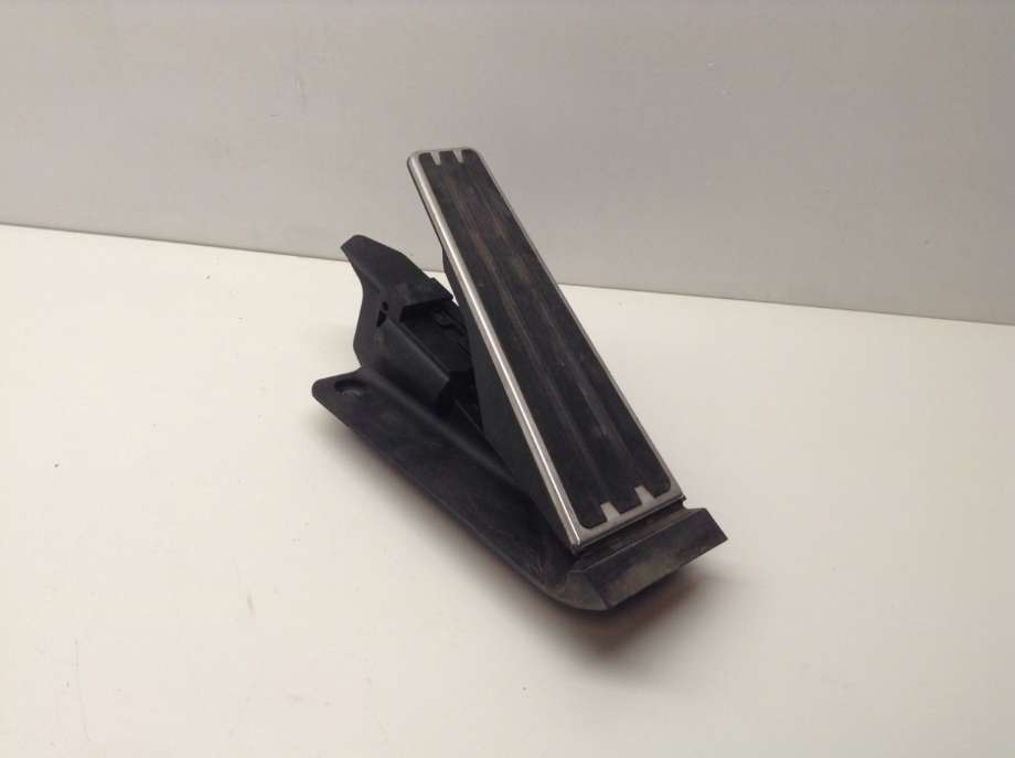 Pedal gass til Porsche Panamera 2009-2017 (Type I) (970) (970) (PORSCHE|970 423 021 00|6PV 008 792-03|298 721 507 H)
