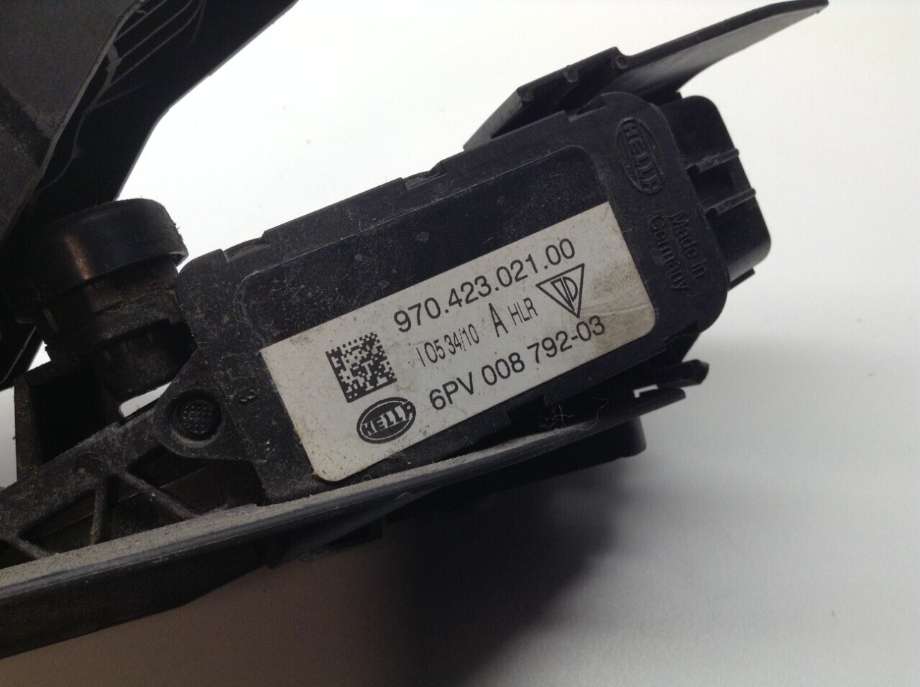 Pedal gass til Porsche Panamera 2009-2017 (Type I) (970) (970) (PORSCHE|970 423 021 00|6PV 008 792-03|298 721 507 H)