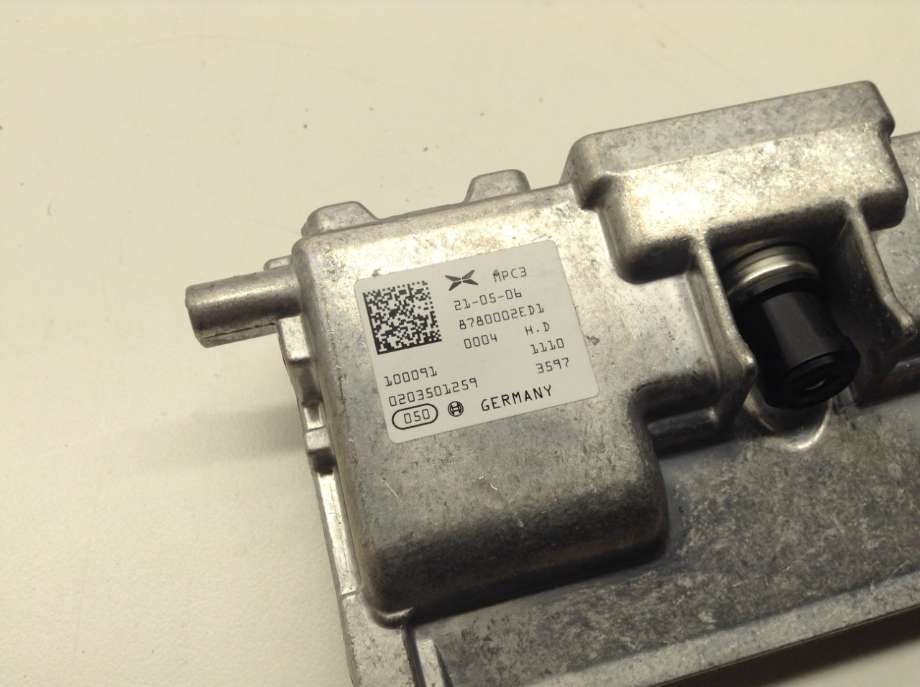 Sensor radar til XPeng P7 2021-->>  (XPENG|8780002ED1-00-04|)