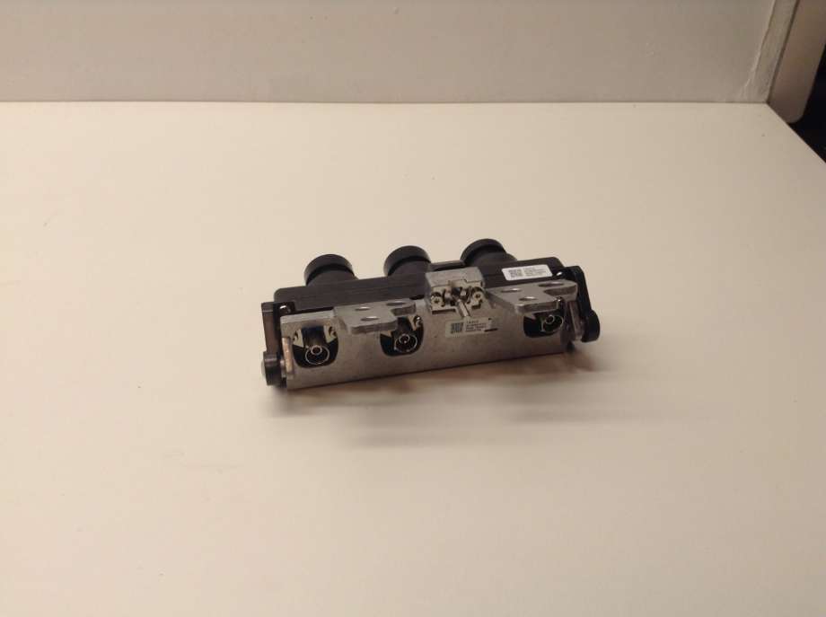 Sensor radar til XPeng P7 2021-->>  (XPENG|8730001ED1-00-04|)