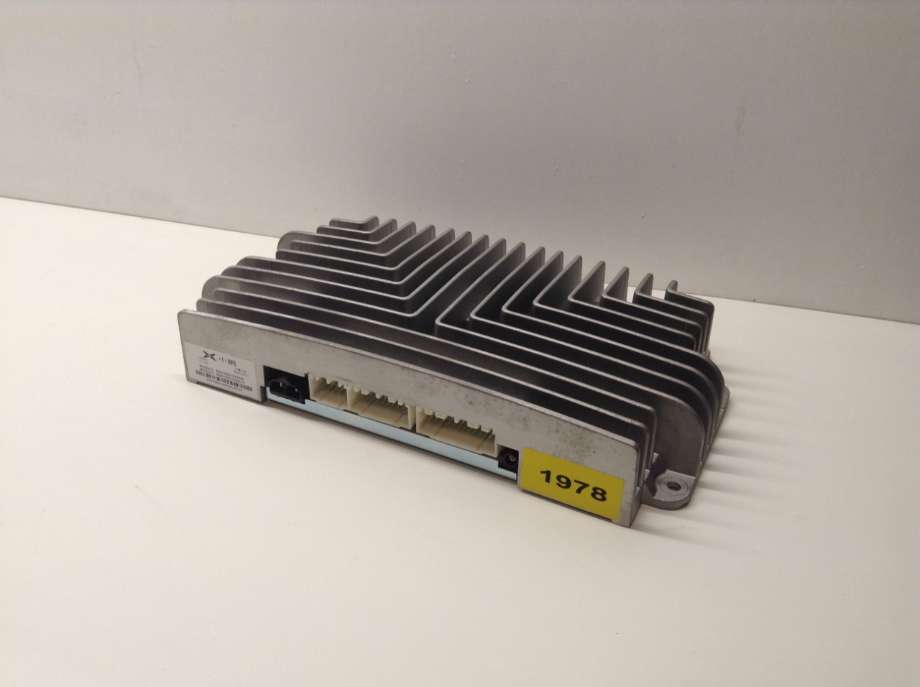 Bilstereo forsterker til XPeng P7, 2021-->>  (XPENG|8525100ED1-00-00)