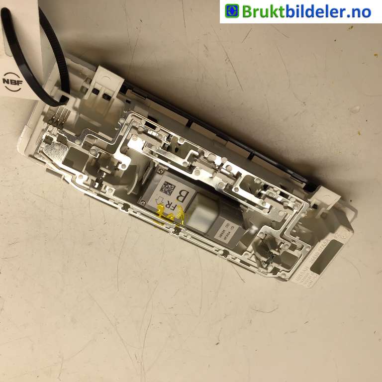 Tak konsoll til Nissan Leaf 2018-->> (Type II)  (NISSAN|26430-5TA5A|)