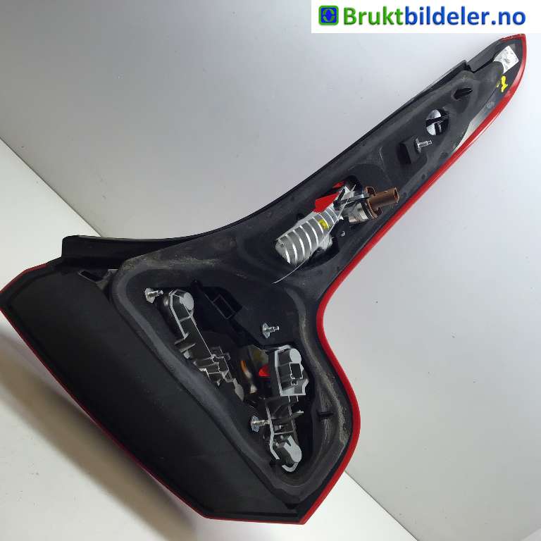 Baklykt venstre til Volvo C30 2006-2009 (Fase 1) (VOLVO|31213913|)