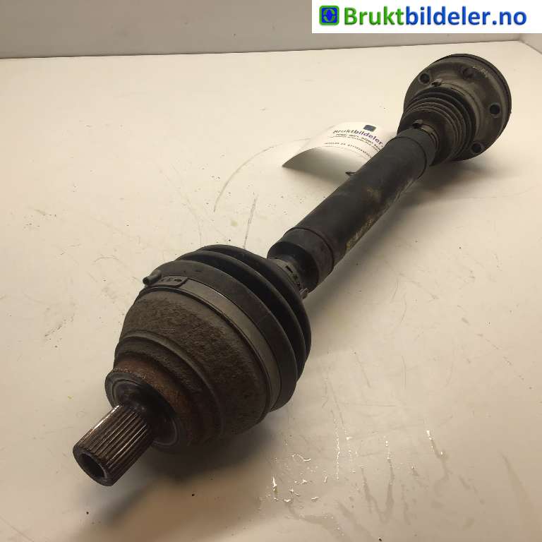 Drivaksel høyre foran til VW Caddy, 2010-2015 (Type III, Fase 2)  (VOLKSWAGEN|5Q0 407 272 BE)