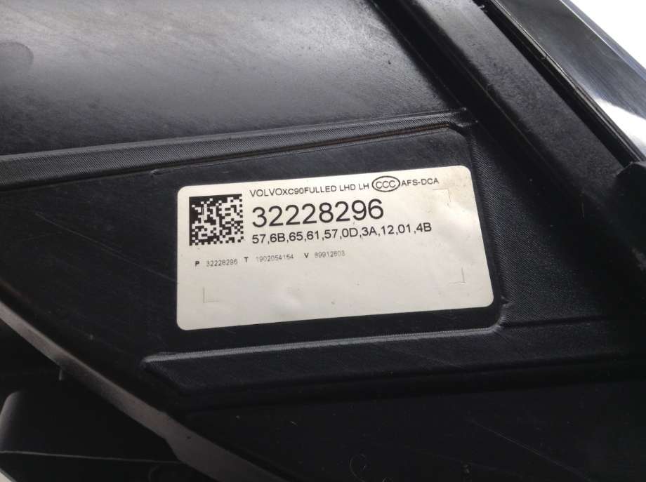 Frontlykt venstre halogen til Volvo XC90 2015-2025 (Type II)  (VOLVO|32228296||31655721)