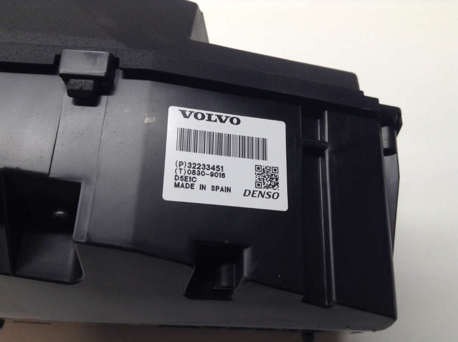 Instrumentpanel til Volvo XC90 2015-2025 (Type II)  (VOLVO|32233451|)