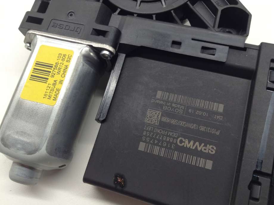 Ruteheis venstre foran til Volvo XC90 2015-2025 (Type II)  (VOLVO|31674755|927588-103|31440411)
