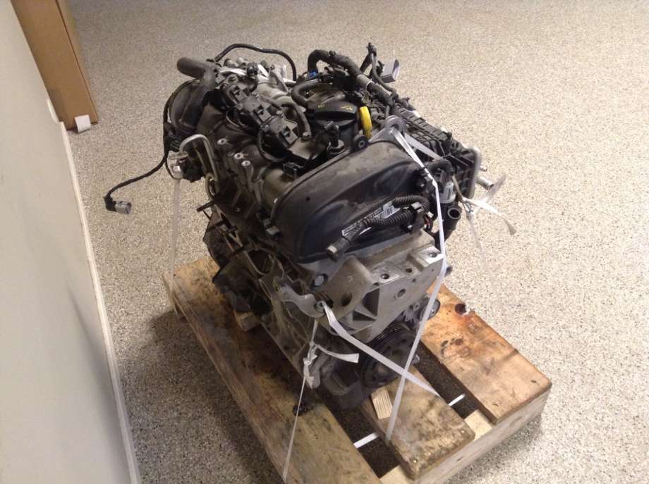 Motor bensin til VW Golf VII 2012-2017 (Fase 1)  (VOLKSWAGEN|04E 100 035 C|CYVB|04E 100 098 B)