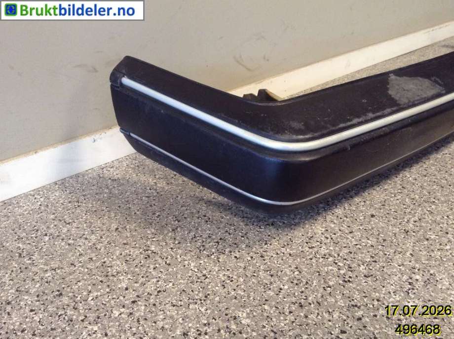 Støtfanger bak til VW Golf II 1984-1991  (VOLKSWAGEN|165 807 301|)