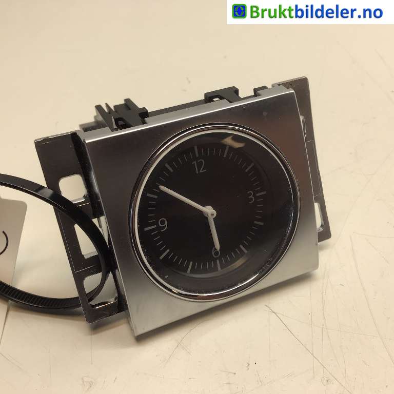 Innredning pakke til VW Passat, 2011-2015 (B7) (B7) (VOLKSWAGEN|3AA 919 204 A)