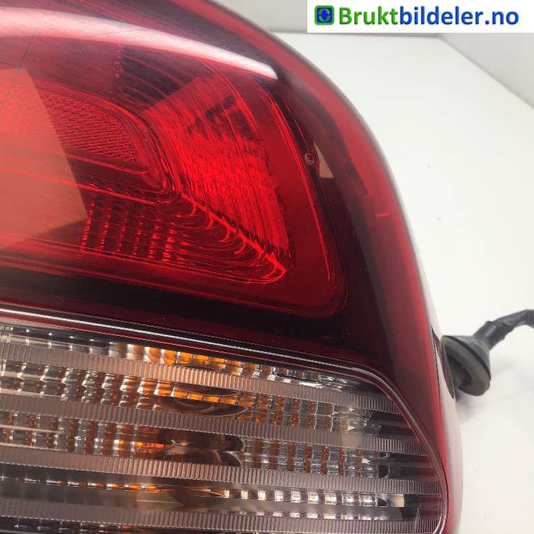Baklykt høyre til Kia Rio 2017-->> Type IV  (KIA|92402H8000|)