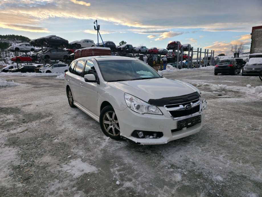 Frontlykt høyre halogen til Subaru Legacy, 2009-2015  (SUBARU|)