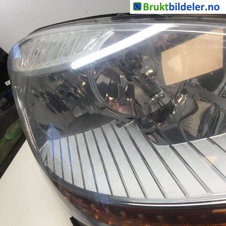 Frontlykt høyre halogen til Citroën C4, Picasso 2006-2013 (Type I)  (CITROEN|6206 A8|)