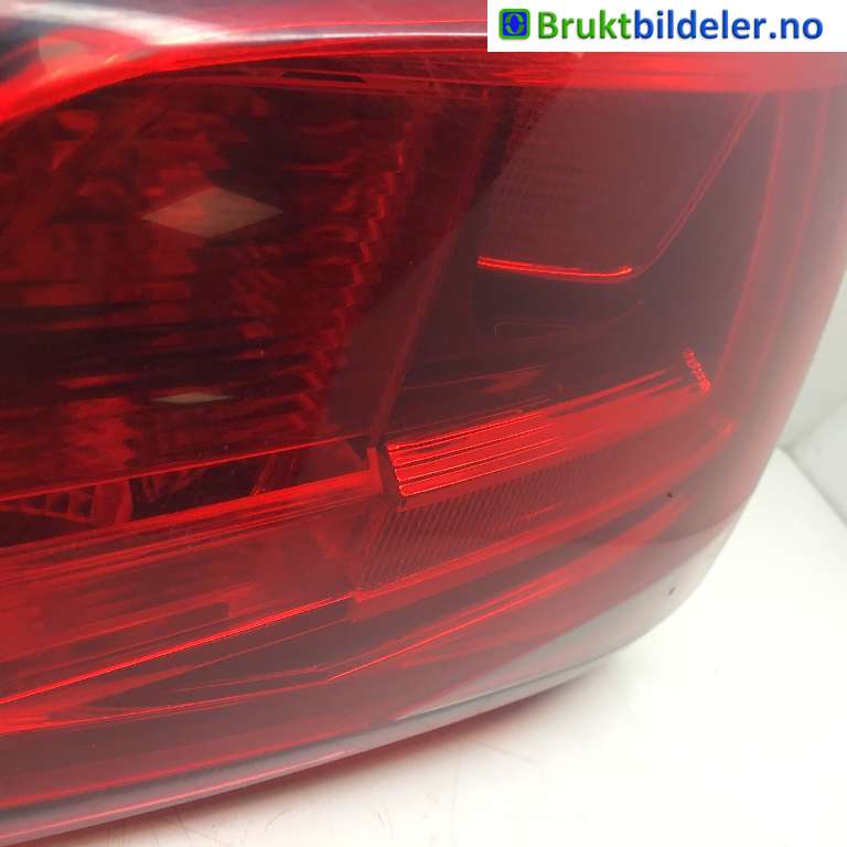 Baklykt høyre indre til VW Golf VII 2012-2017 (Fase 1) (VOLKSWAGEN|5G0 945 094 AE|90052131|)