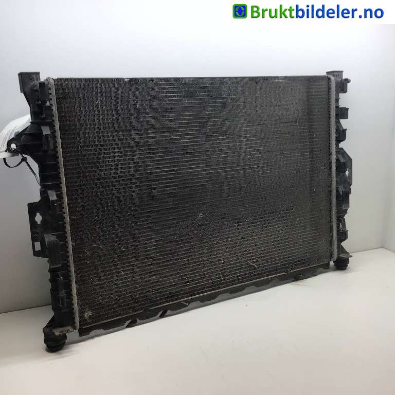 Radiator (manuell gir) til Volvo V70 2007-2013 (Type III, Fase 1)  (VOLVO|36000797|)