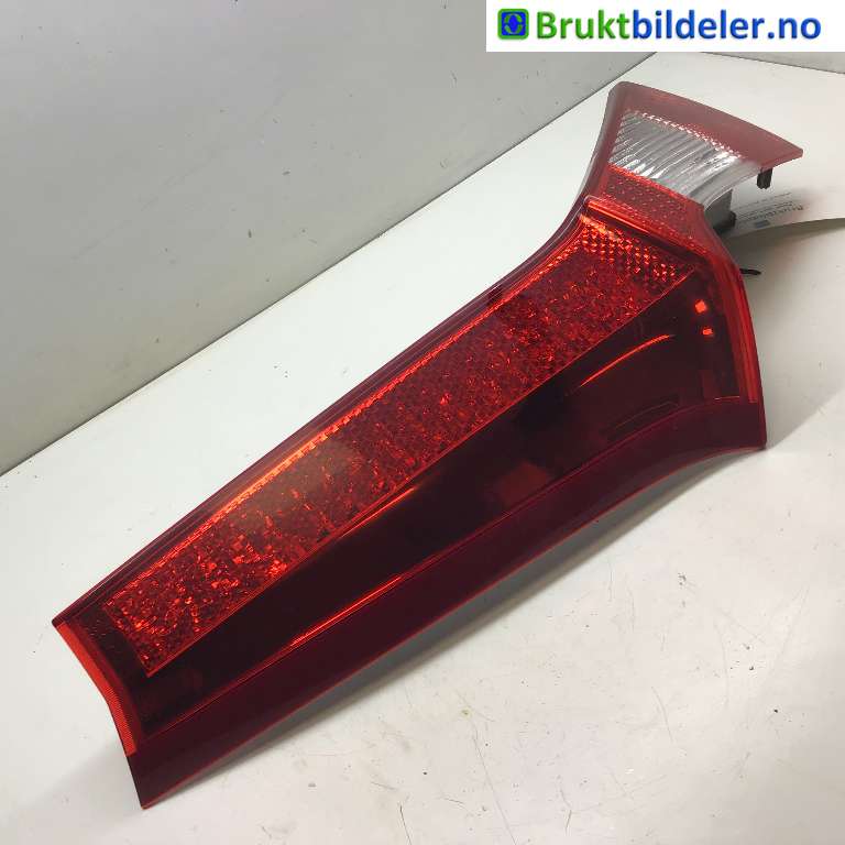 Baklykt venstre indre til Volvo V70, 2007-2013 (Type III, Fase 1)  (VOLVO|31395068)