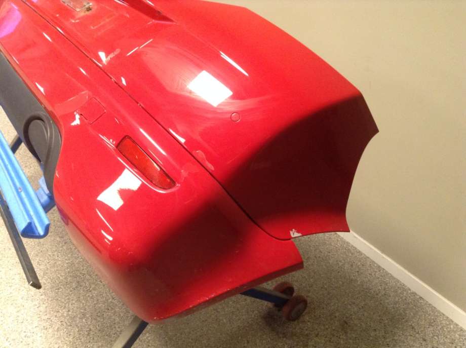 Støtfanger bak til Volvo C30 2006-2009 (Fase 1)  (VOLVO|39885369|39851146|)