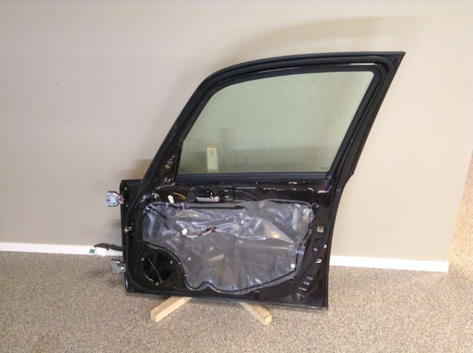 Dør høyre foran til Suzuki SX4 2009-2013 (Type I, Fase 2)  (SUZUKI|6800179J00|)
