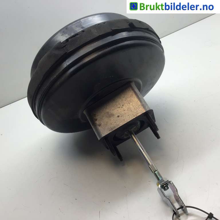 Bremsekraft-forsterker til Nissan Navara, 2016-->> (D23) (D23) (NISSAN|460075XA1A)