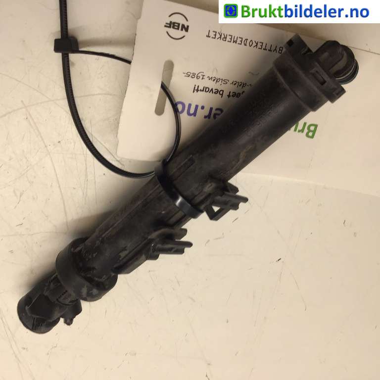 Lyktespylerdyse til Mercedes GL 2012-2016 (Fase 1) (X166) (X166) (MERCEDES|A 166 860 11 47|MT01710300|8WT 010 696-01)
