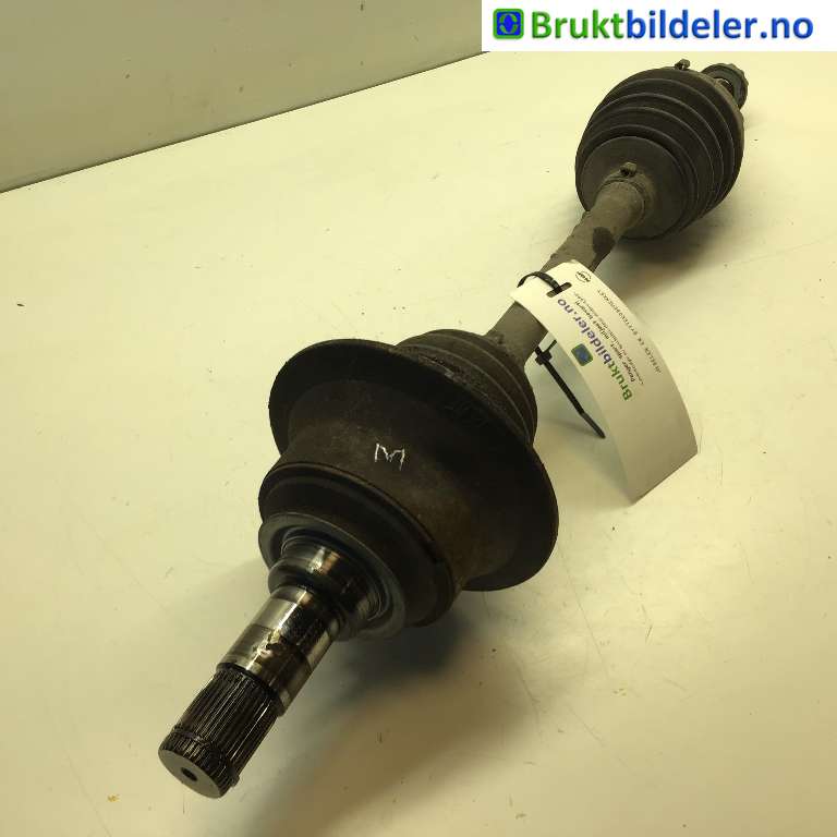 Drivaksel venstre foran til Mercedes GL 2012-2016 (Fase 1) (X166) (X166) (MERCEDES|A 166 330 16 00|)