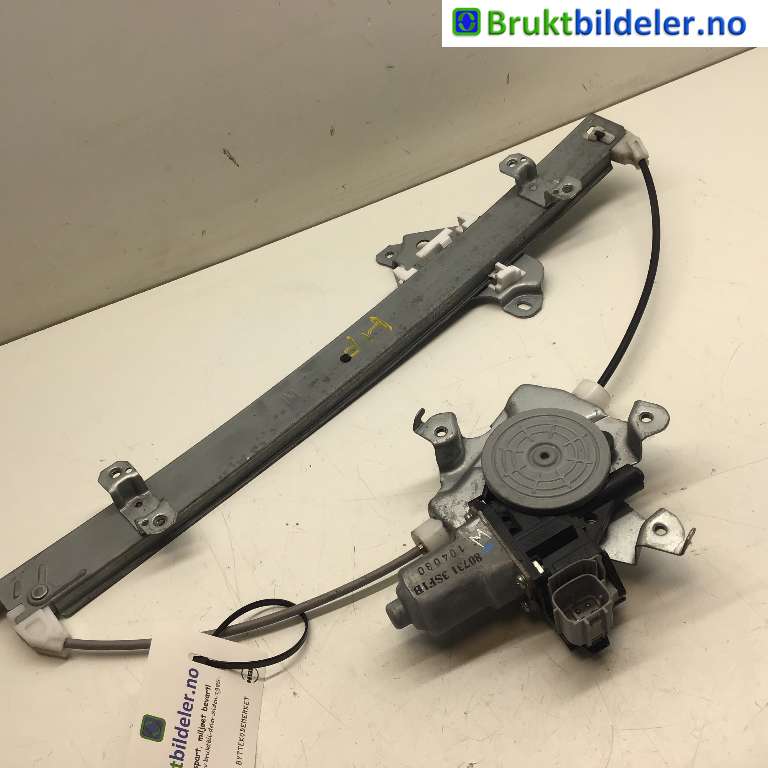 Ruteheis til Nissan Navara, 2016-->> (D23) (D23) (NISSAN|80700-6KG1B)