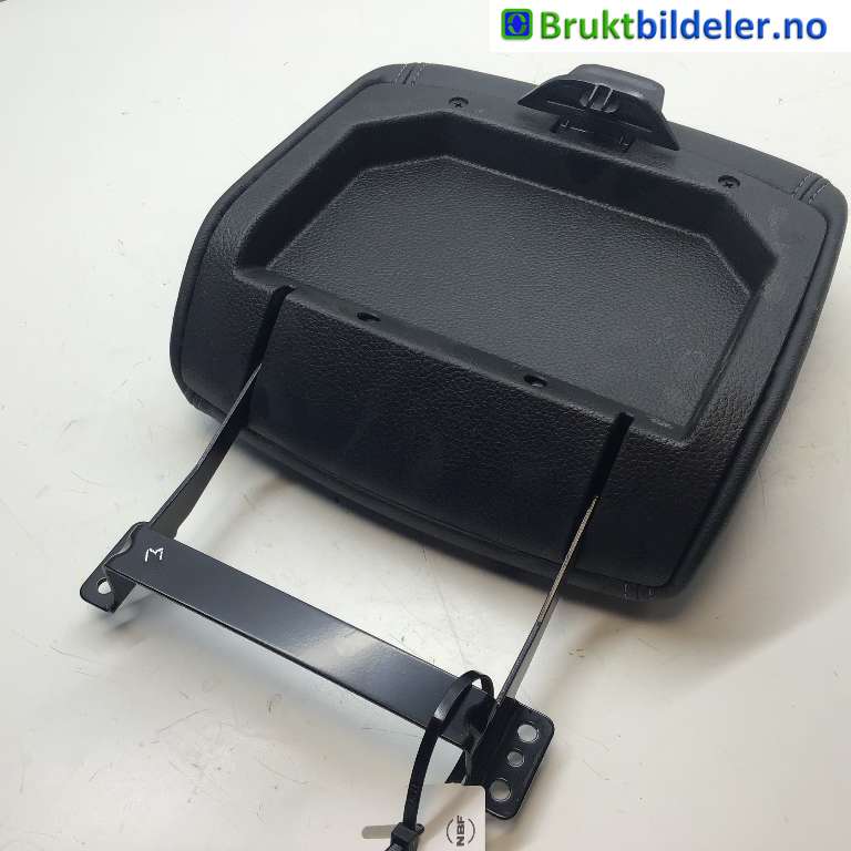 Sete armlene lokk til Nissan Navara 2016-->> (D23) (D23) (NISSAN|969204KJ0B|)