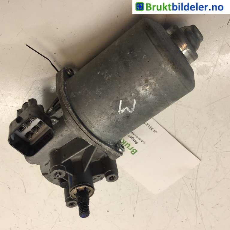 Viskermotor frontrute til XPeng P7, 2021-->>  (XPENG|7520001ED1-00-05)