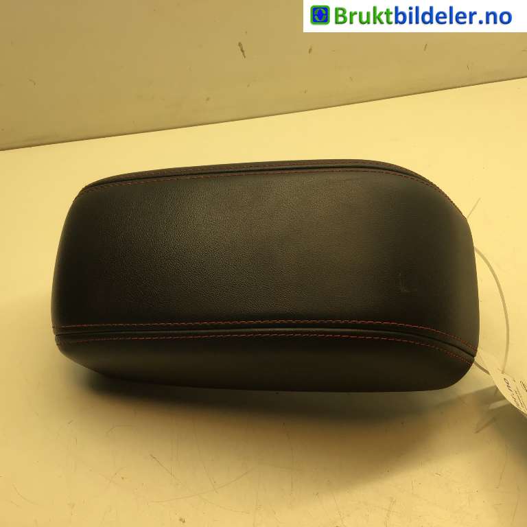 Sete armlene lokk til Ford Puma, 2019-->>  (FORD|L1BB-A056A07-CE1GIF)
