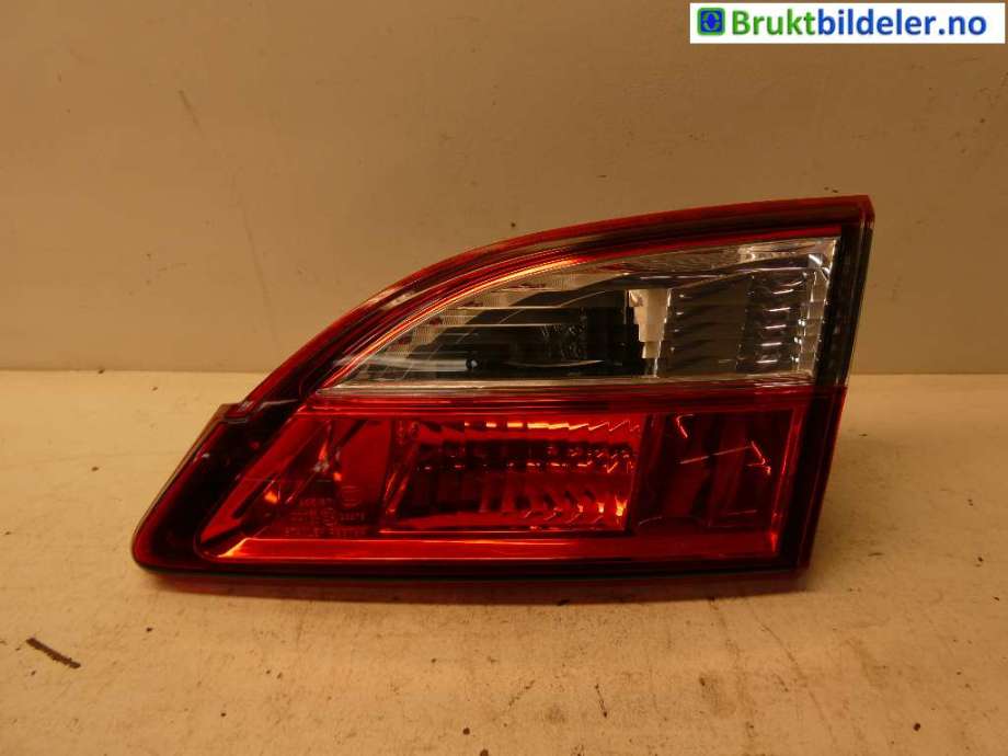 Baklykt høyre indre til Mazda 5, 2011-2015 (Type II)  (MAZDA|C513513F0)