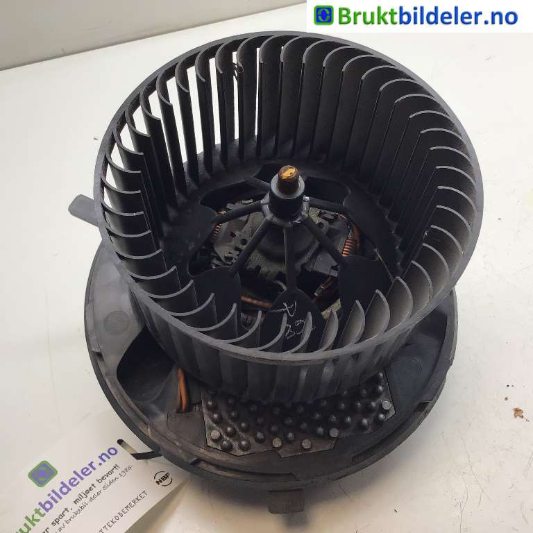 Varmeapparat motor til VW Golf VI, 2008-2012  (VOLKSWAGEN|1K1 820 015 J)