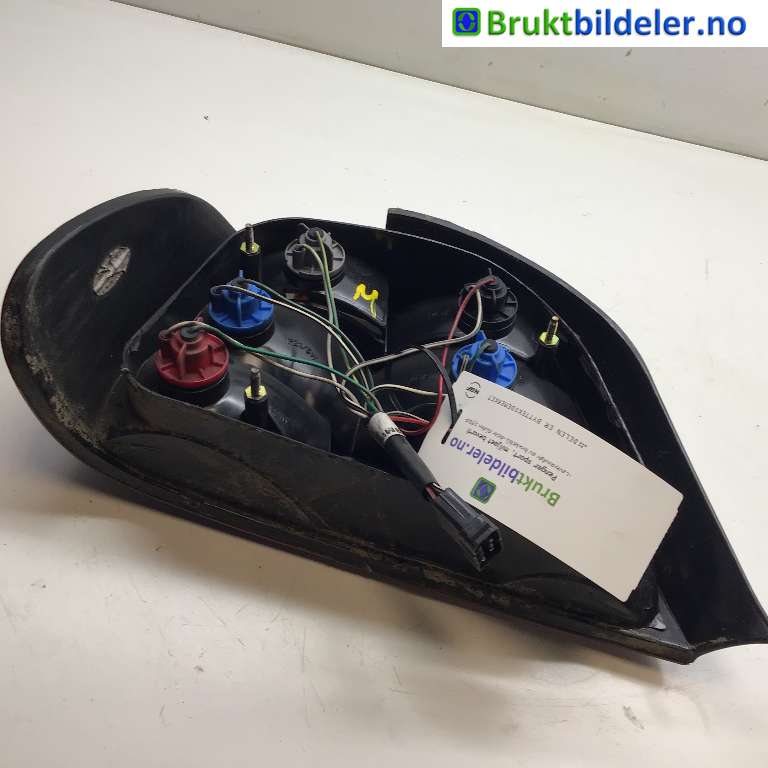 Baklykt høyre til BMW 7-Serie 1993-2001 (E38) (E38) (BMW|6321 8 381 246|)