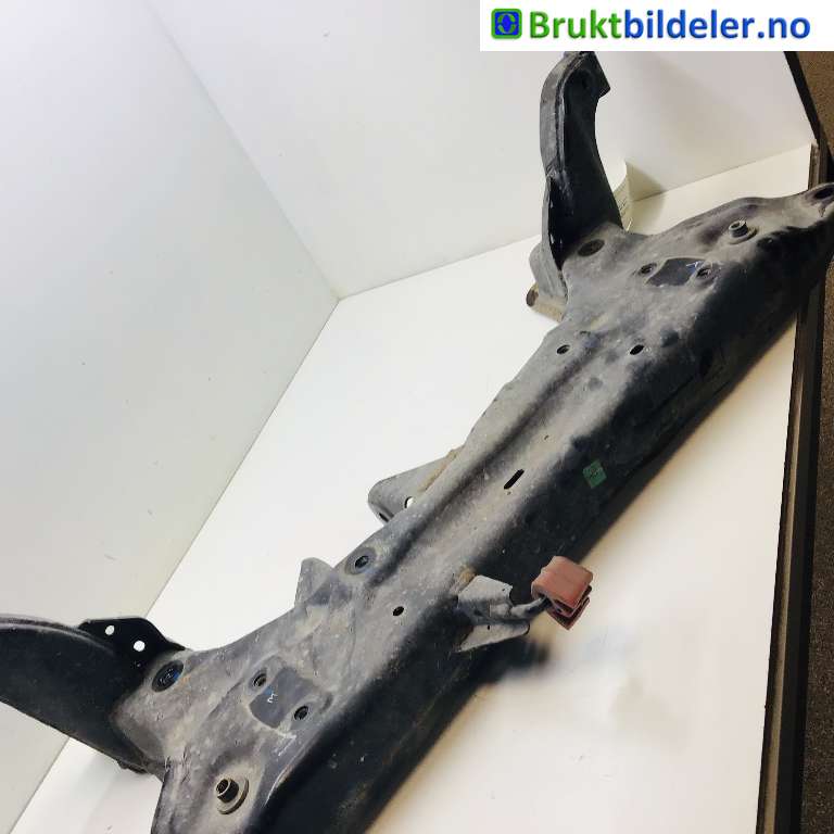 Travers foran hoved til Ford Puma, 2019-->>  (FORD|L1BC-5019-BC)