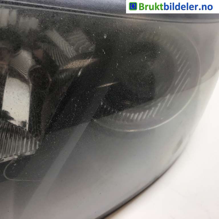 Frontlykt venstre halogen til Volvo V50 2004-2007 (Fase 1)  (VOLVO|30698885|0 301 198 203|)