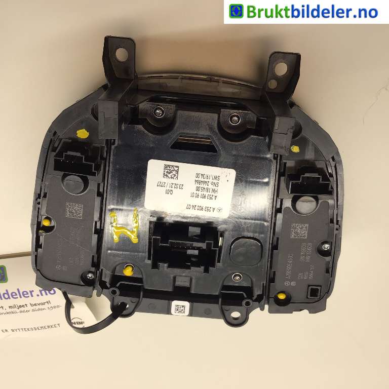 Bryter diverse til Mercedes EQC 2019-->>  (MERCEDES|A 253 900 24 07|2464864|)